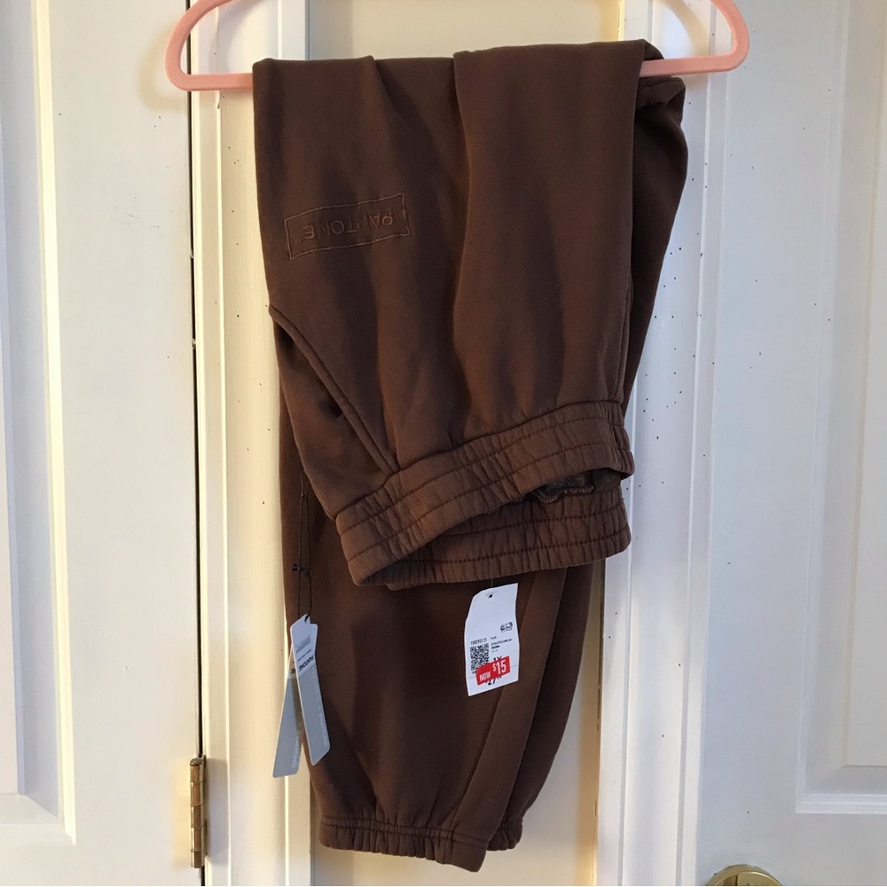 F21xPantone Sweatpants